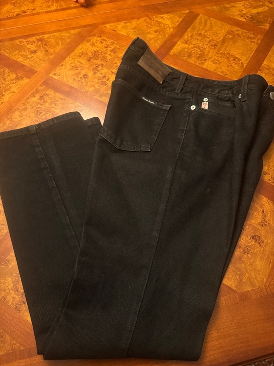 Guess Denim - Guess Black Denim Jeans with Subtle Red Logo Tab